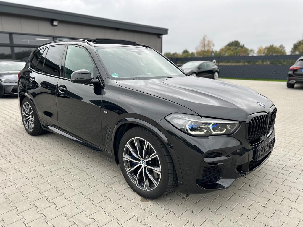 BMW X5 40d M Sport 2AchsFondEntBowers7Sitze360K 2022