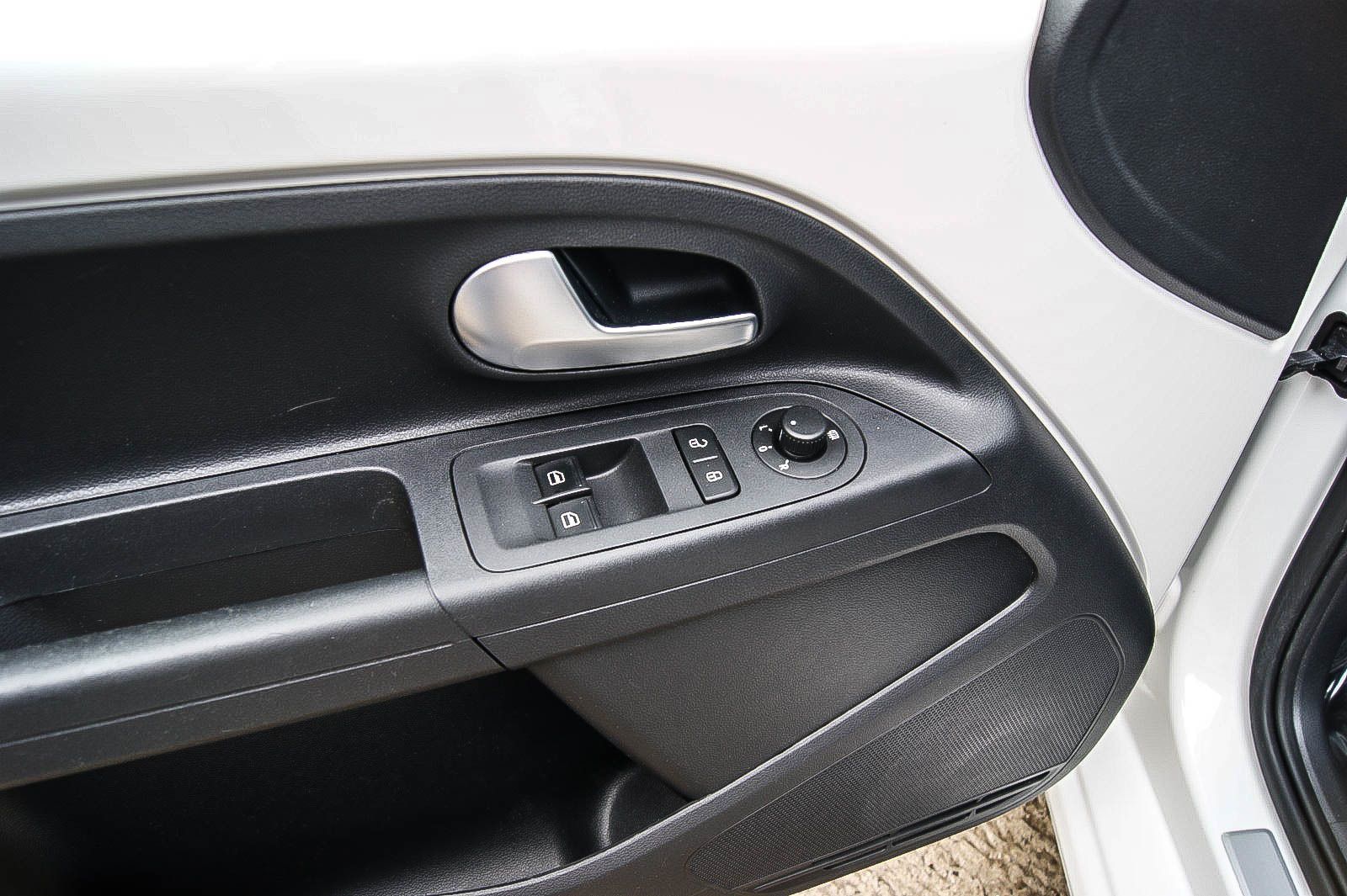 Fahrzeugabbildung Volkswagen up! 1.0 JOIN KLIMA SITZHEIZUNG BLUETOOTH 5-TÜRIG