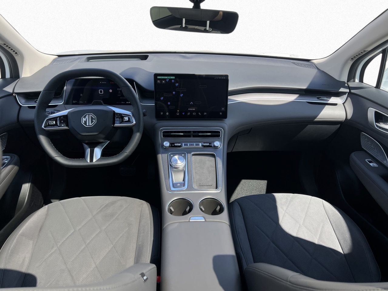 MG S6 EV