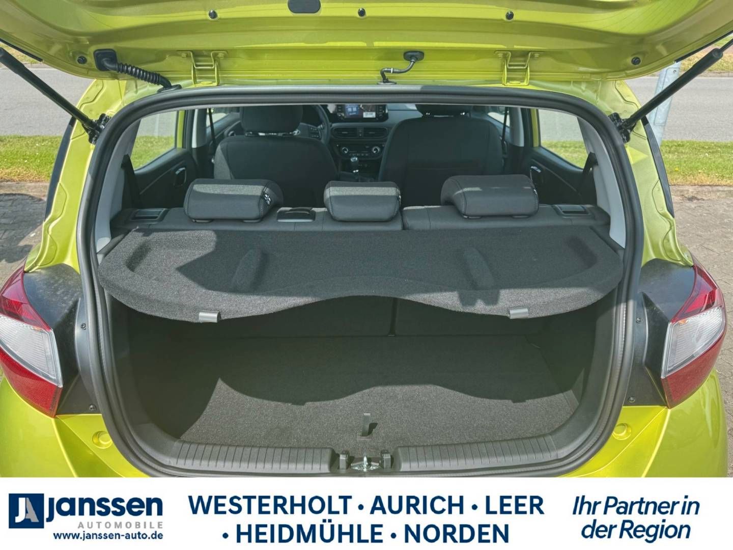 Fahrzeugabbildung Hyundai i10 FL  Trend, Komfortpaket