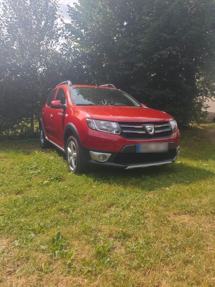 Dacia Sandero 2015 — interior