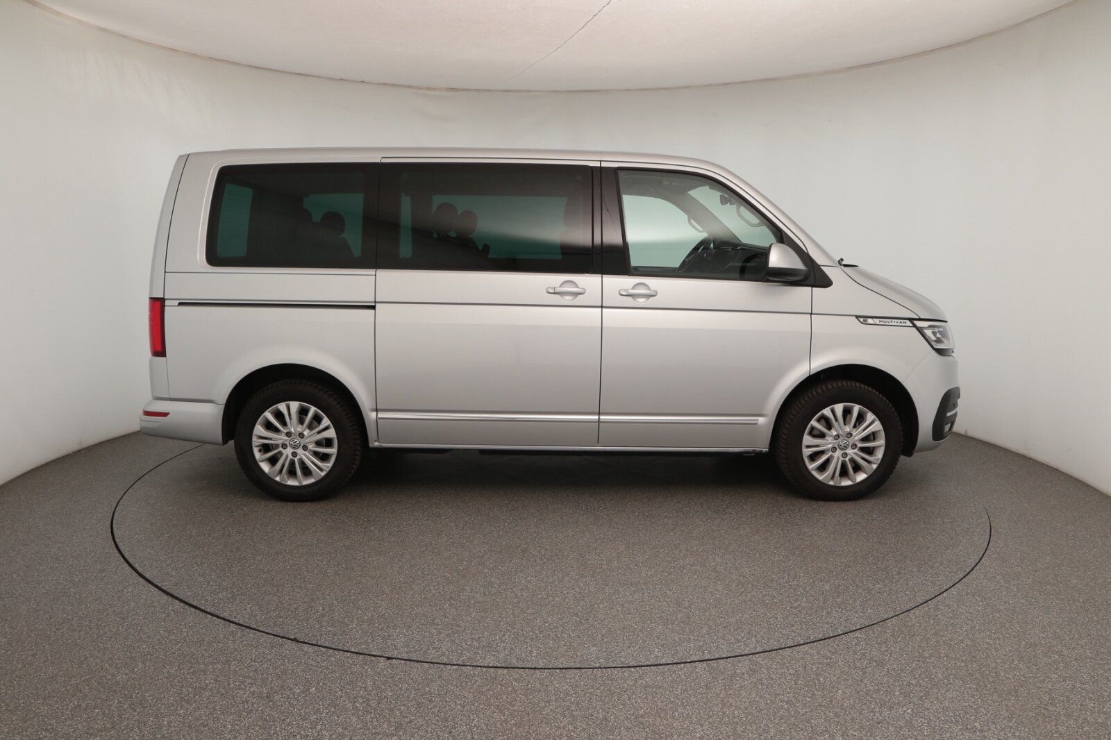 Volkswagen T6.1 2.0 TDI 4MO Multivan Generation Six LED NAV foto 7
