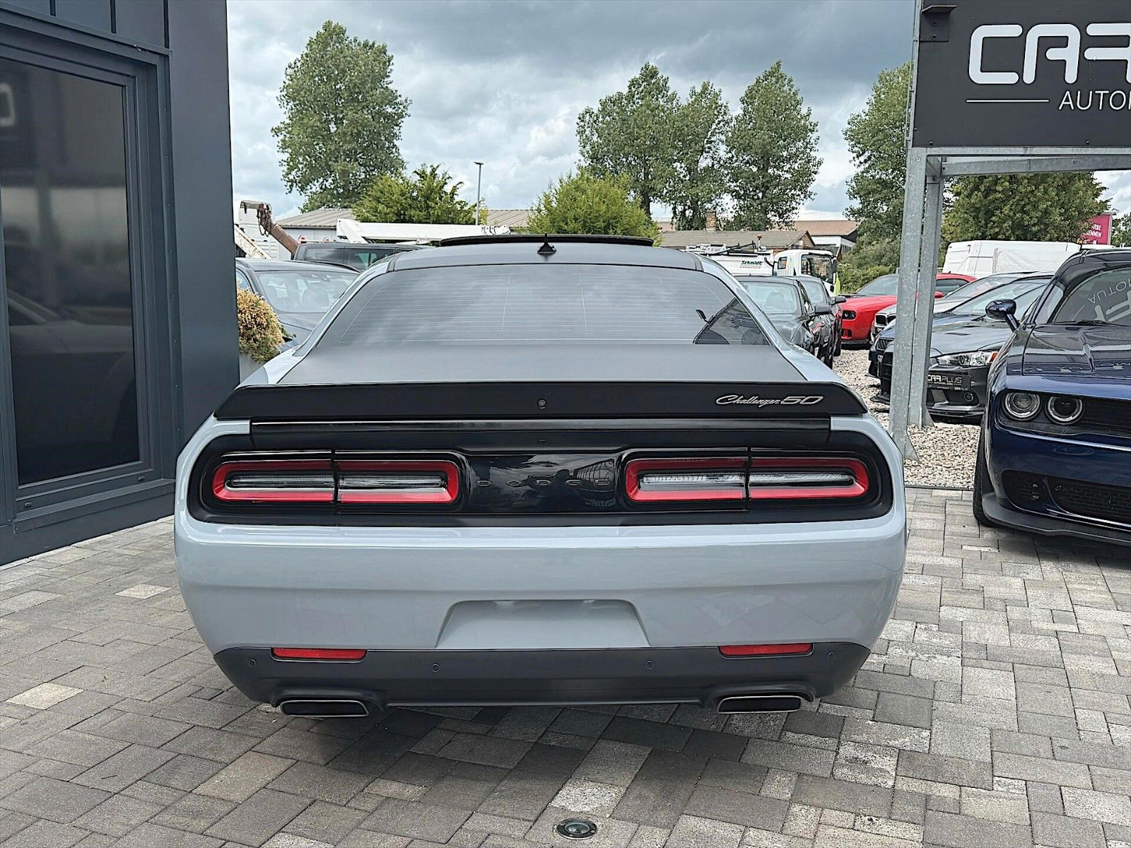Fahrzeugabbildung Dodge Challenger 6.4 V8 SRT R/T SCATPACK WIDEBODY 50TH