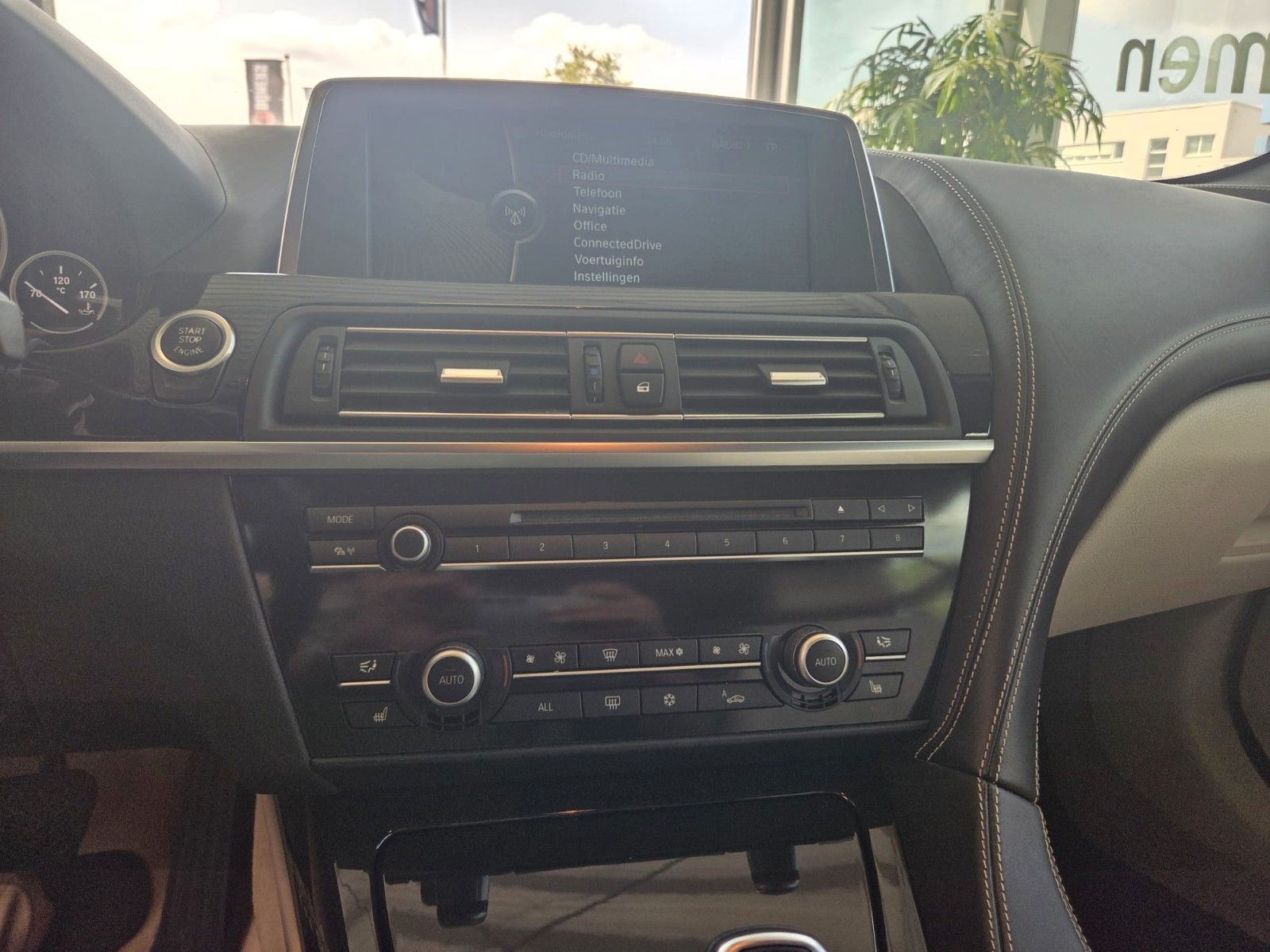 Fahrzeugabbildung BMW 650 Baureihe 6 Cabrio 650 i exclusive