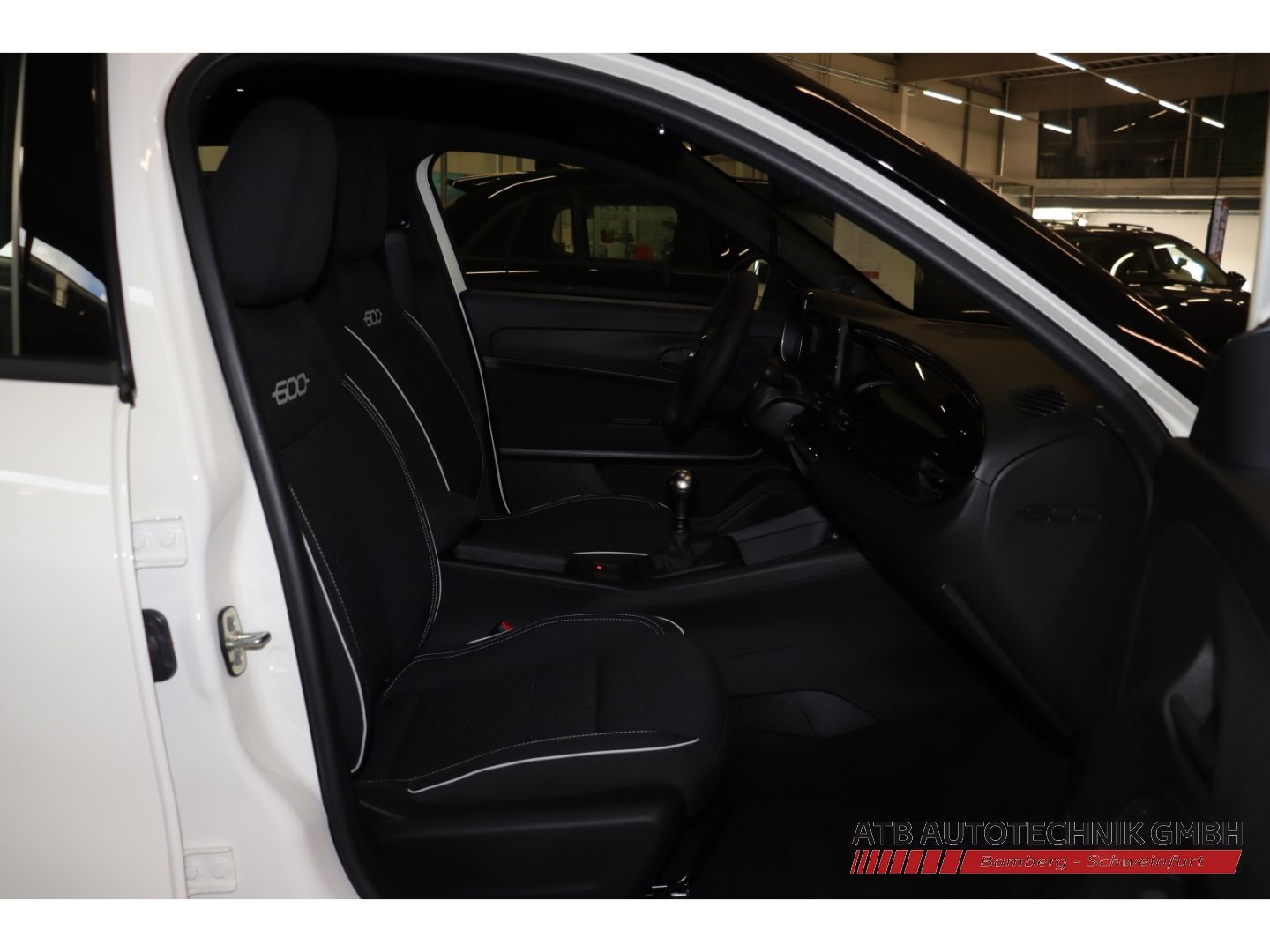 Fahrzeugabbildung Fiat 600 Street 1.2l 100PS M/T LED Apple CarPlay Klim