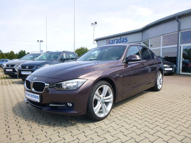 BMW 328 i xDrive>Allrad/Sport/LED/NAVI/SHZ<