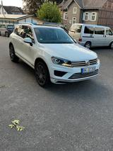 Volkswagen Touareg 3.0 V6 TDI SCR 150kW Tiptronic Execu... - gebrauchte VW Touareg aus dem Jahr 2017