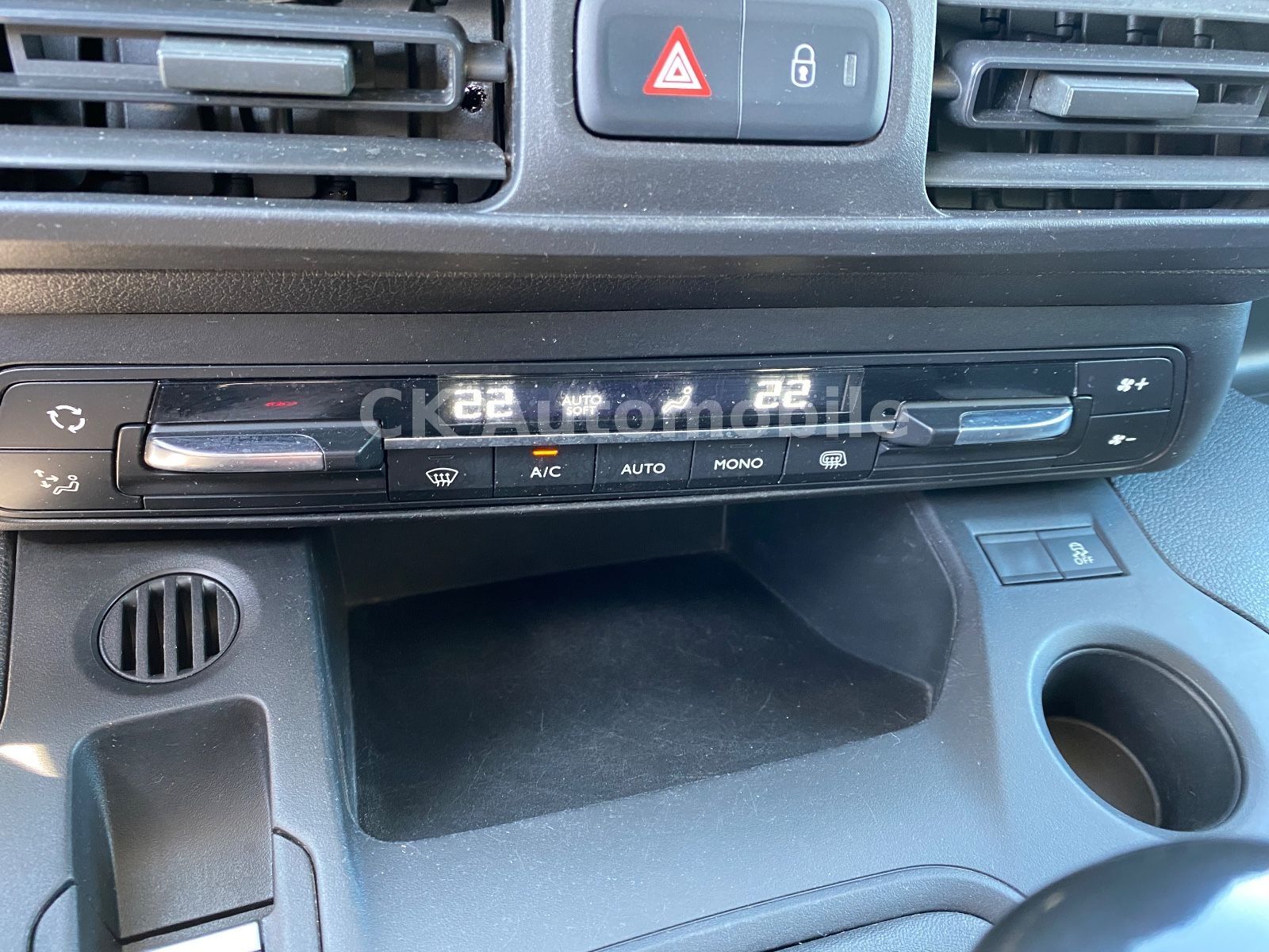 Fahrzeugabbildung Citroën Berlingo Kasten Driver XL/L2/Navi/Klima/Kamera