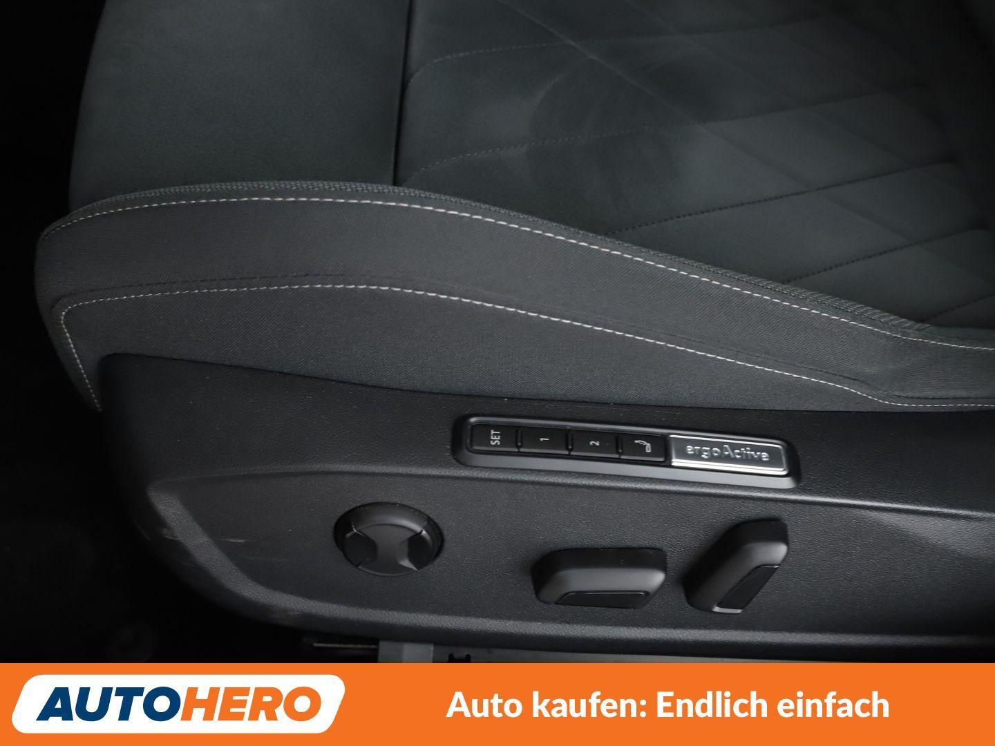 Volkswagen Golf VIII 2.0 TDI Style Aut.*NAVI*LED*ACC*STGHZ*, миниатюра 23