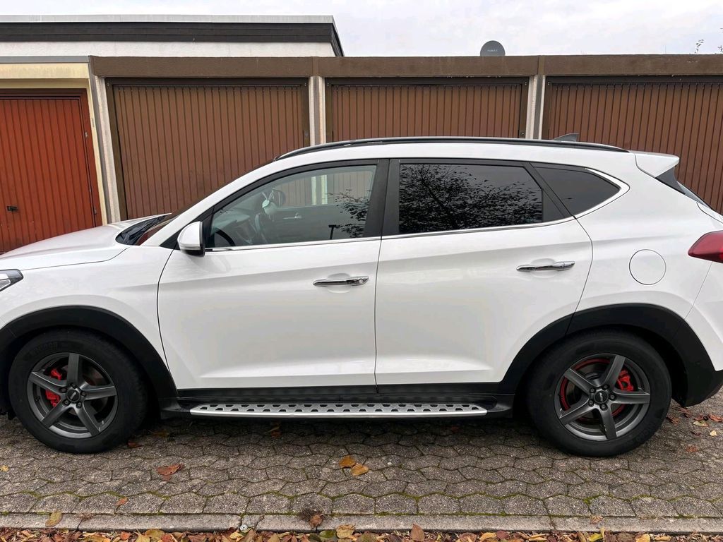 Image of Hyundai TUCSON