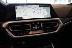 BMW M340i Touring xDrive | Laser | Pano | HuD | 19 BMW M340i Touring xDrive | Laser | Pano | HuD | 19