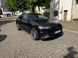 Audi SQ8 TFSI quattro AHK STANDHZG ACC INSPEKTION NEU - gebrauchte Audi SQ8 aus dem Jahr 2021