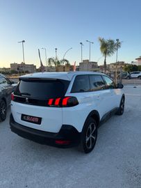 Peugeot 5008 - 9