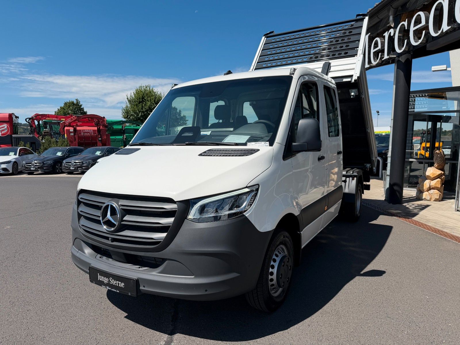 Fahrzeugabbildung Mercedes-Benz Sprinter 515 CDI DoKa 3-Seiten-Kipper