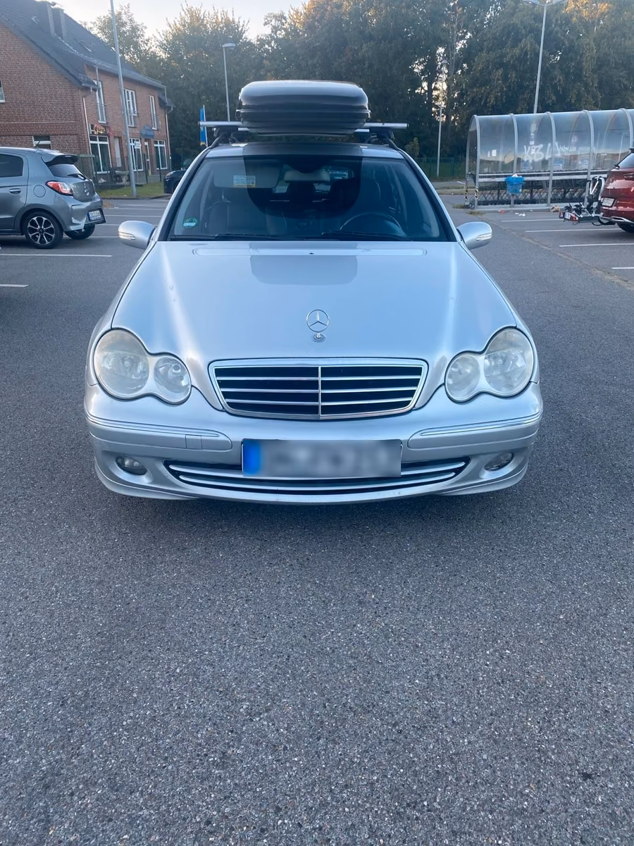 Mercedes-Benz C 220