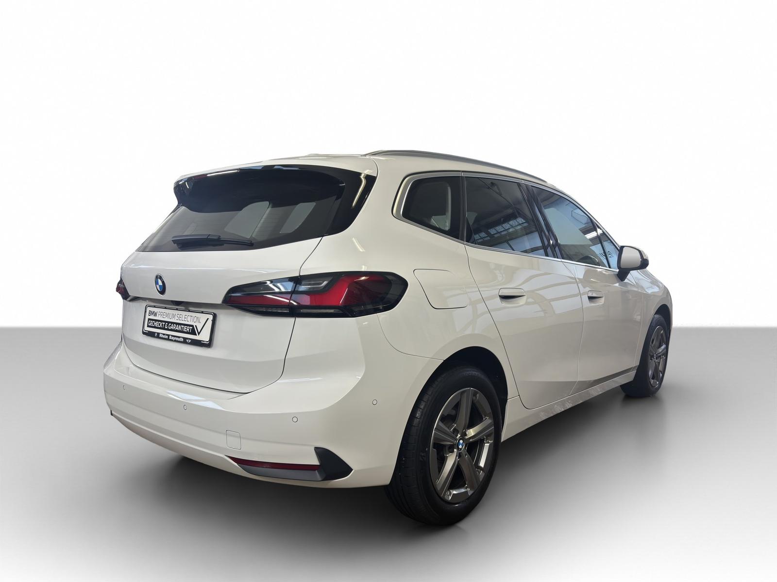BMW 220i Active Tourer Navi AdapLED Hifi h/k ParkAss