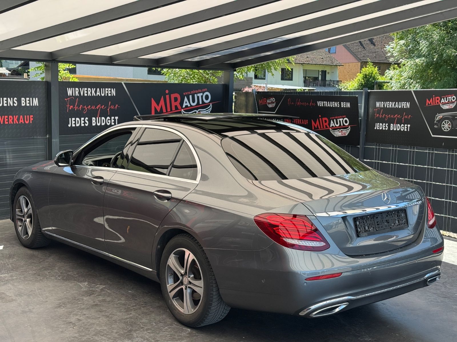 Mercedes-Benz E 220 Limo HUD/360K/ABS.T/SPUR/PANO foto 5