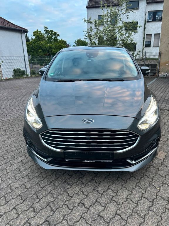 Image of Ford S-Max