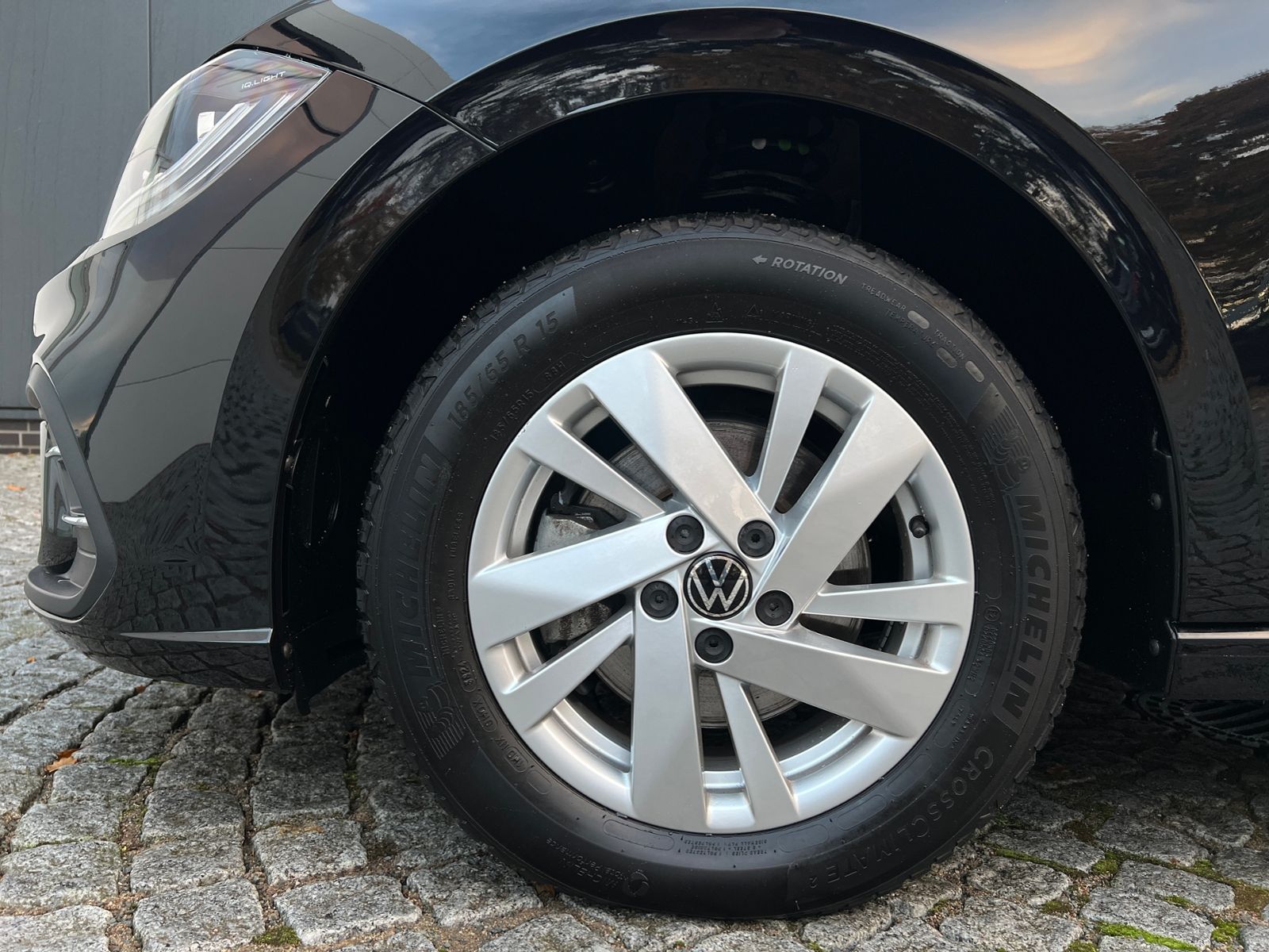 Fahrzeugabbildung Volkswagen Polo Style 1.0 TSI DSG *IQ.Drive-Paket, IQ.Light