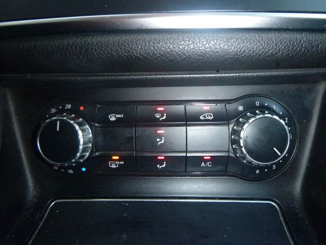 Fahrzeugabbildung Mercedes-Benz CLA 200 Shooting Brake >AMG/Night-Paket/LED/Navi