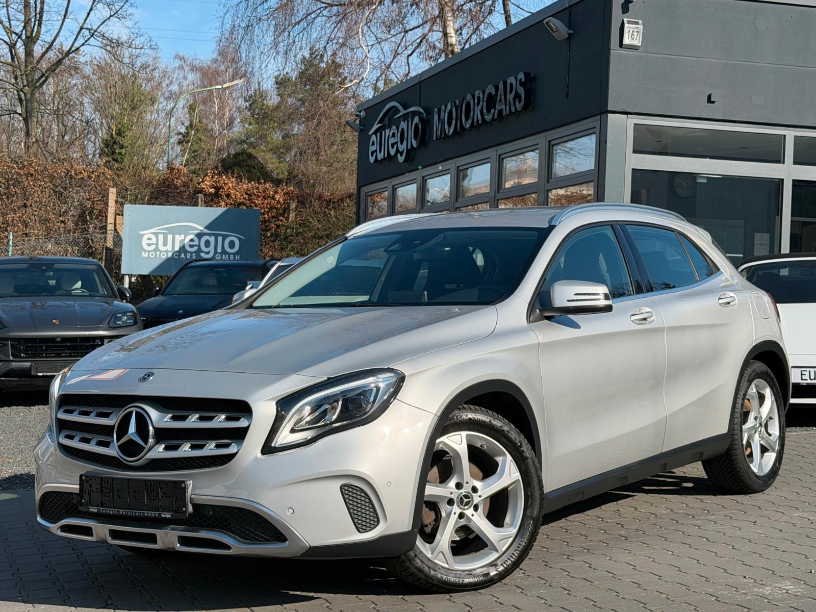 Mercedes-Benz GLA 200 CDI / dAut. LED - Leder - Navi ///