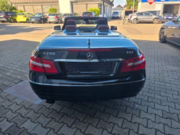 Mercedes E 250 - 6