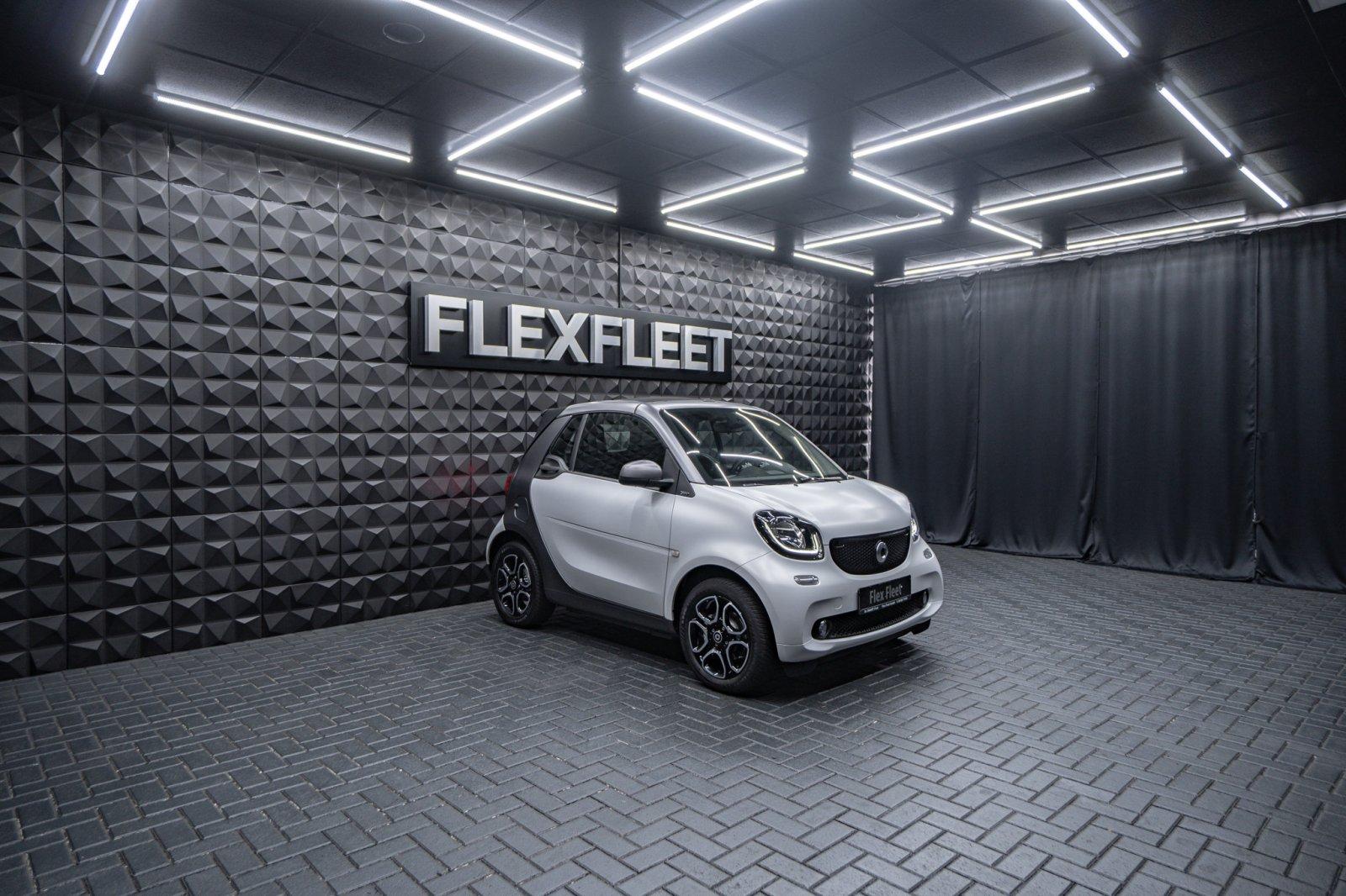Smart ForTwo Cabrio MATT Weiss JBL Armlehne SHZ  passi