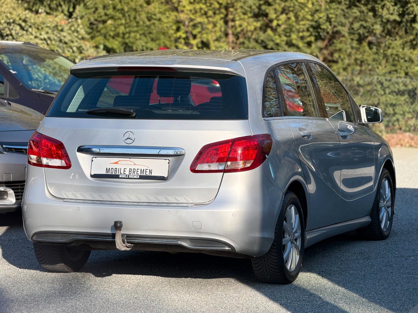 Mercedes-Benz B 180 Style AHK*NAVI*PDC