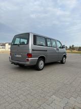 Volkswagen T4 Caravelle 2.5 GL Auto GL - Volkswagen T4 mit Benzin-Antrieb: 2.5