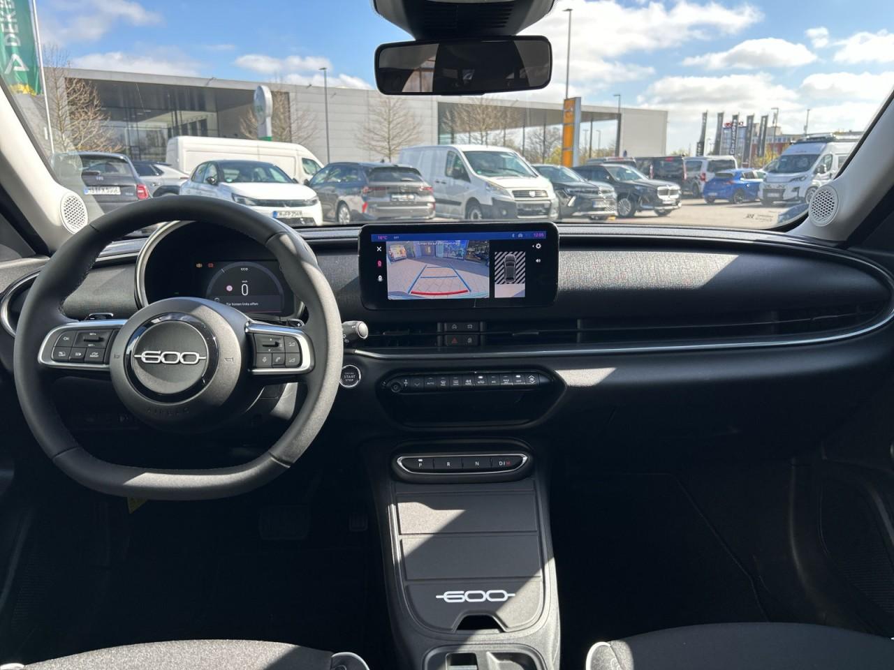 Fiat 600 Hybrid Business Edition