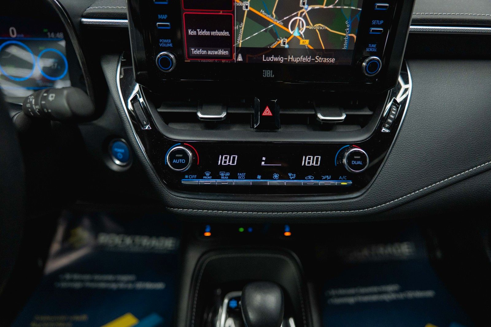 Fahrzeugabbildung Toyota Corolla Hybrid Lounge *ACC*LED*DAB*Head Up*JBL*