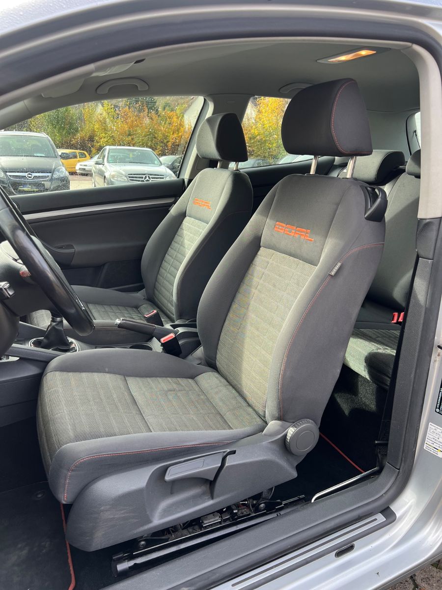 Fahrzeugabbildung Volkswagen Golf V Lim. 1.4 Goal