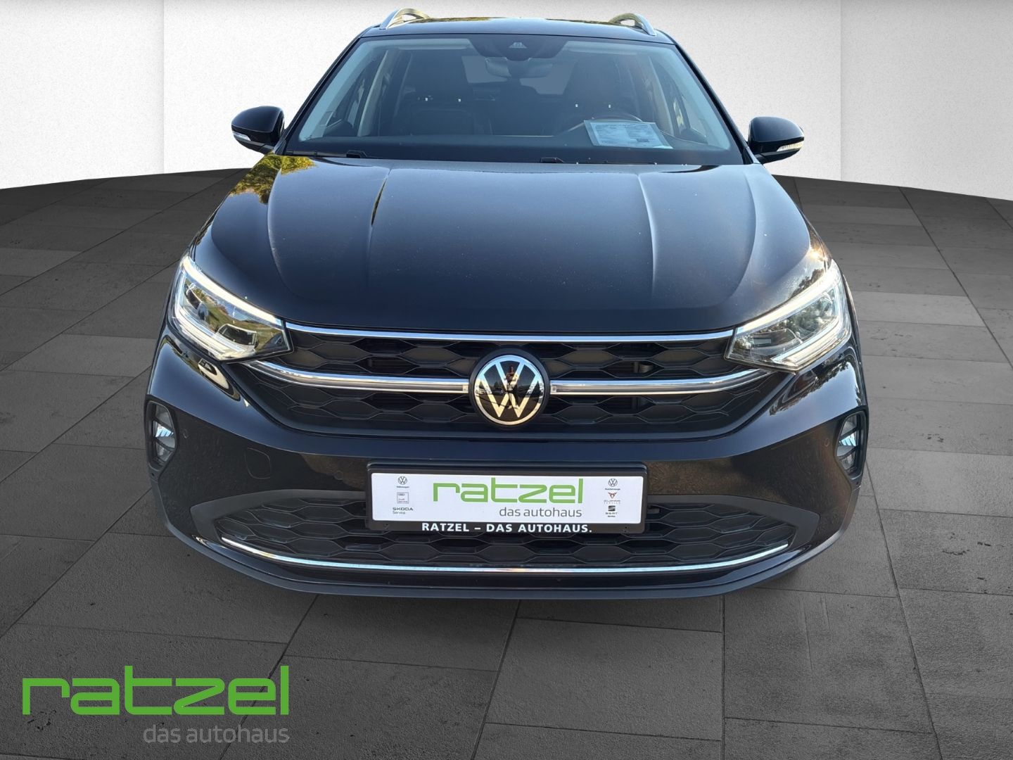 Fahrzeugabbildung Volkswagen Taigo Style 1.0 TSI DSG Navi AHK IQ Light Kamera