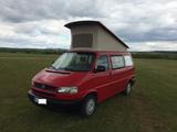 Volkswagen T4 California - rote Volkswagen T4 California