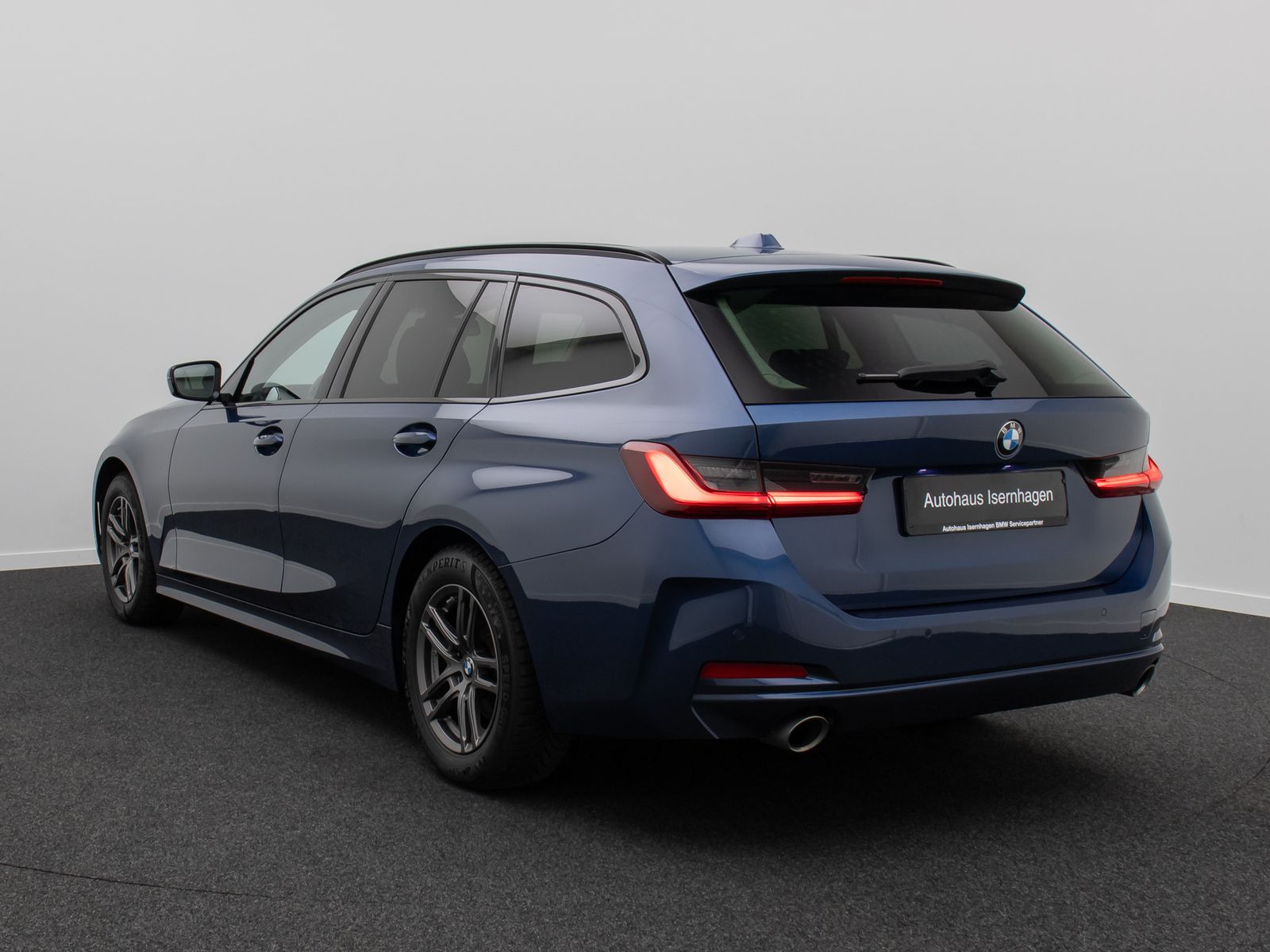 Fahrzeugabbildung BMW 318i  DAB CockPit+ PDC LED Geschwindigkeitsreg.