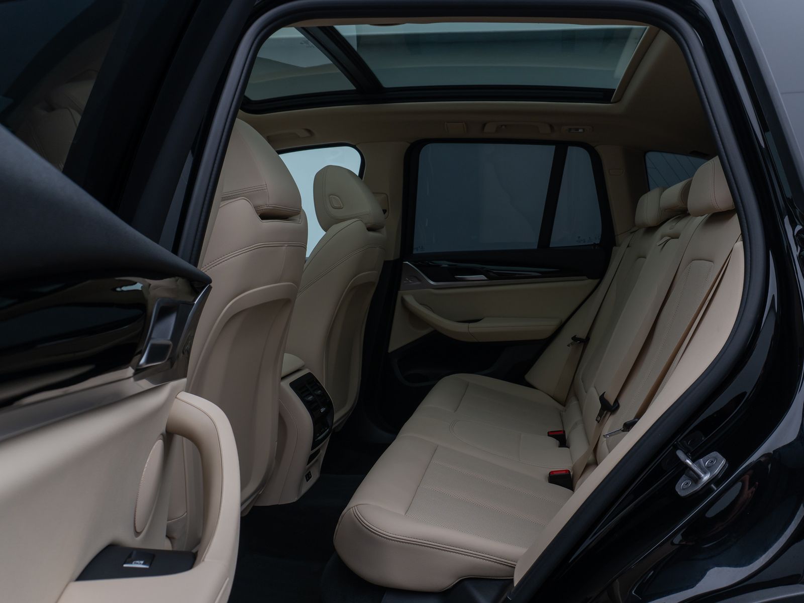 Fahrzeugabbildung BMW X3 xD20i Panorama Kamera DAB CockPit+ LED Sport