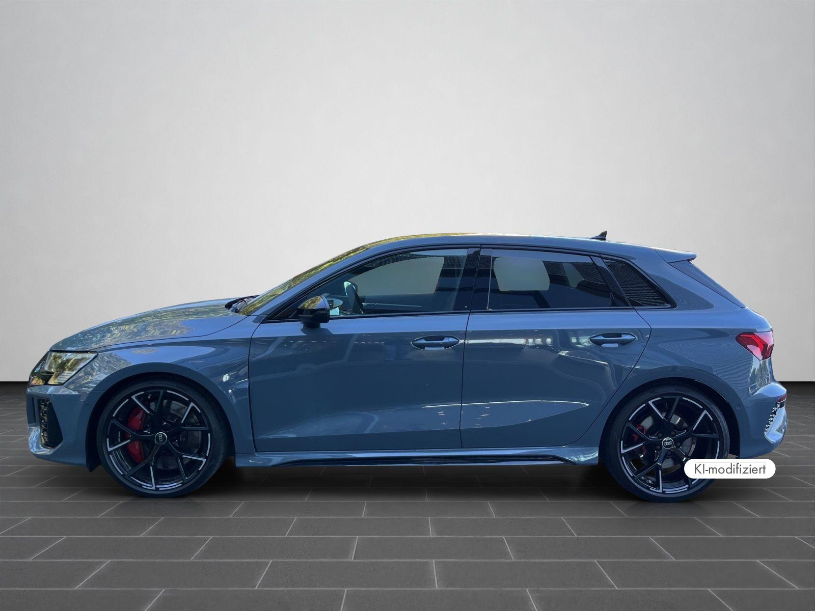 Audi RS3 Sportback MATRIX RS-ABGAS OPTIK-SCHWARZ+ KAM