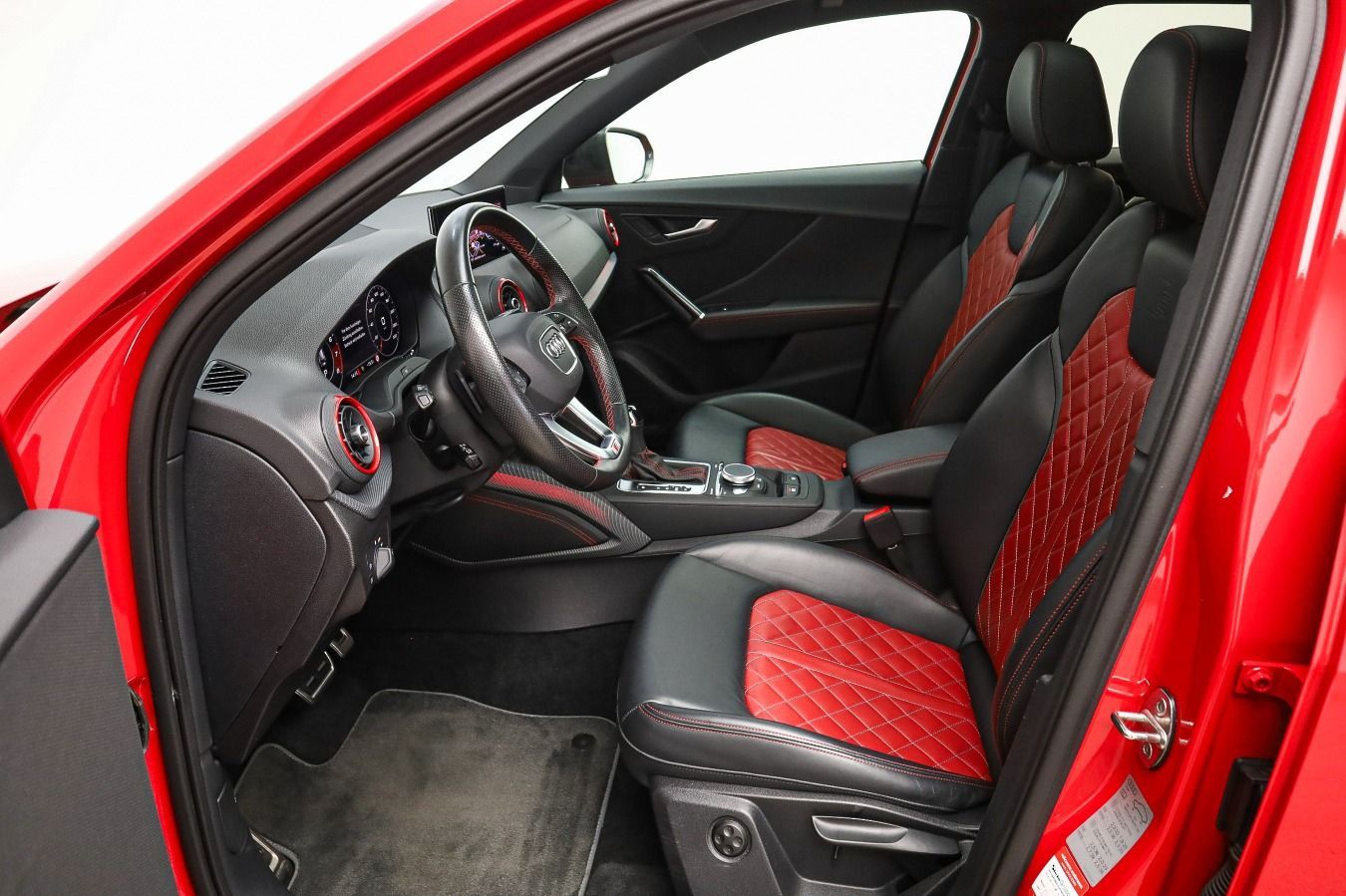 Audi SQ2 - Bild 8