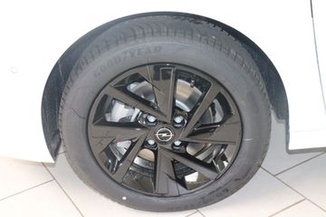 Fotografie des Opel Corsa 1.2 Direct Injection Turbo Hybrid 48 V GS