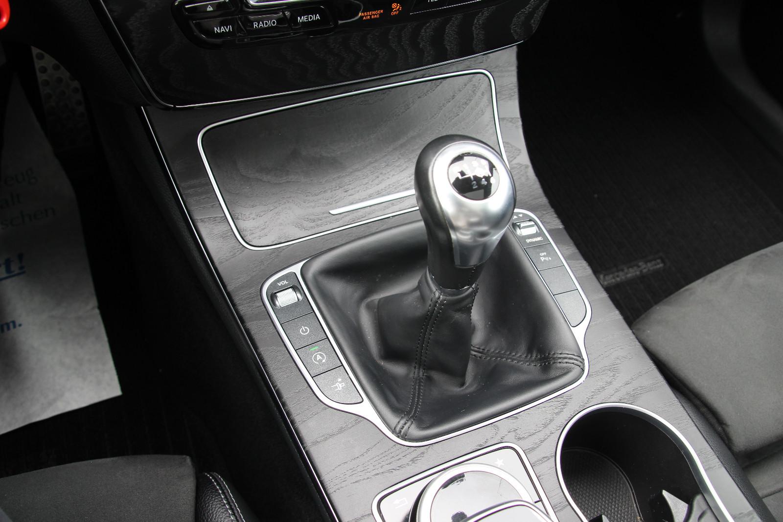 Mercedes-Benz C 180 Coupe AMG-Line*PANO*LED*NAVI*TEMPOMAT*