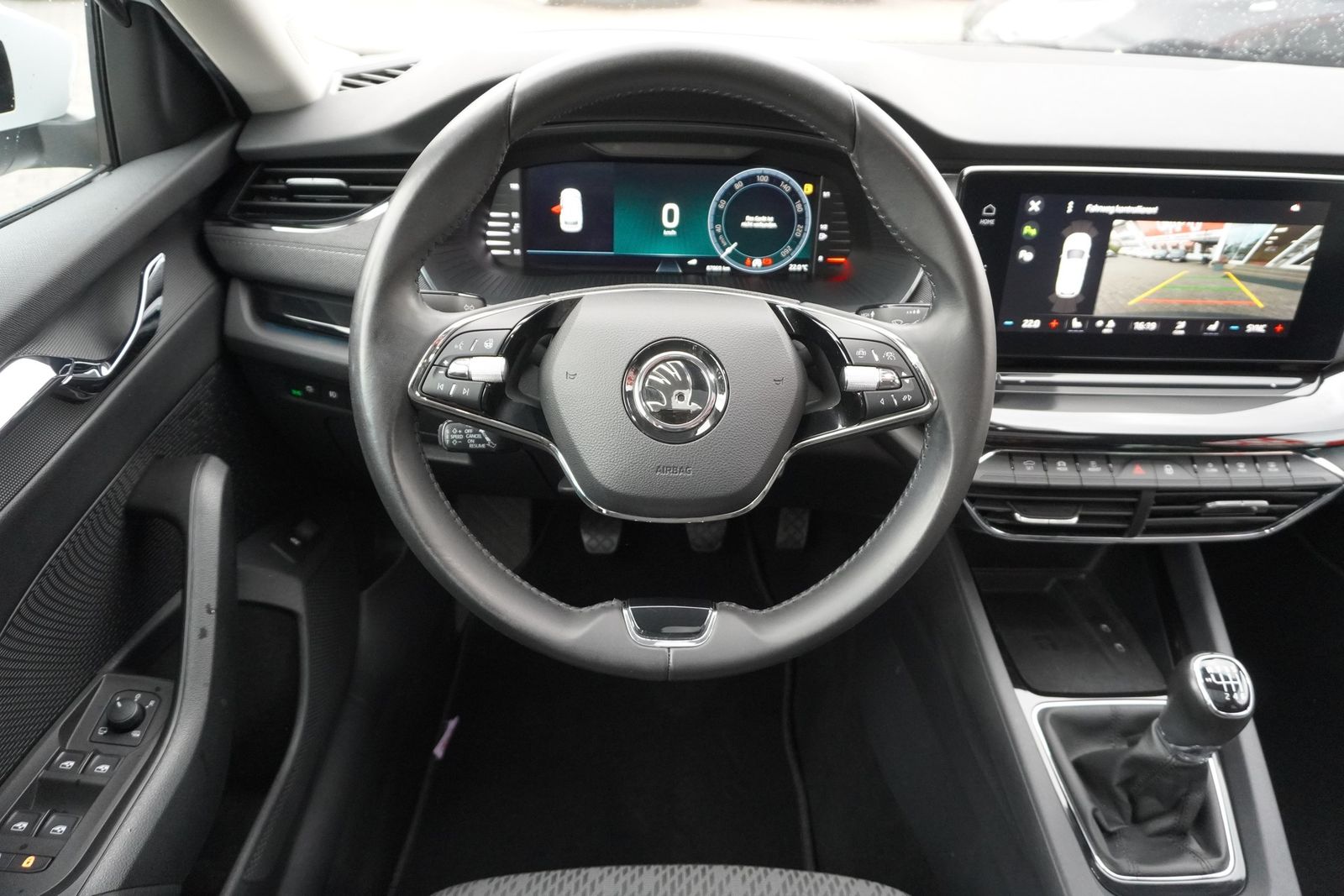 Skoda Octavia Combi 1.5 TSI First Edition LED Navi ACC foto 14