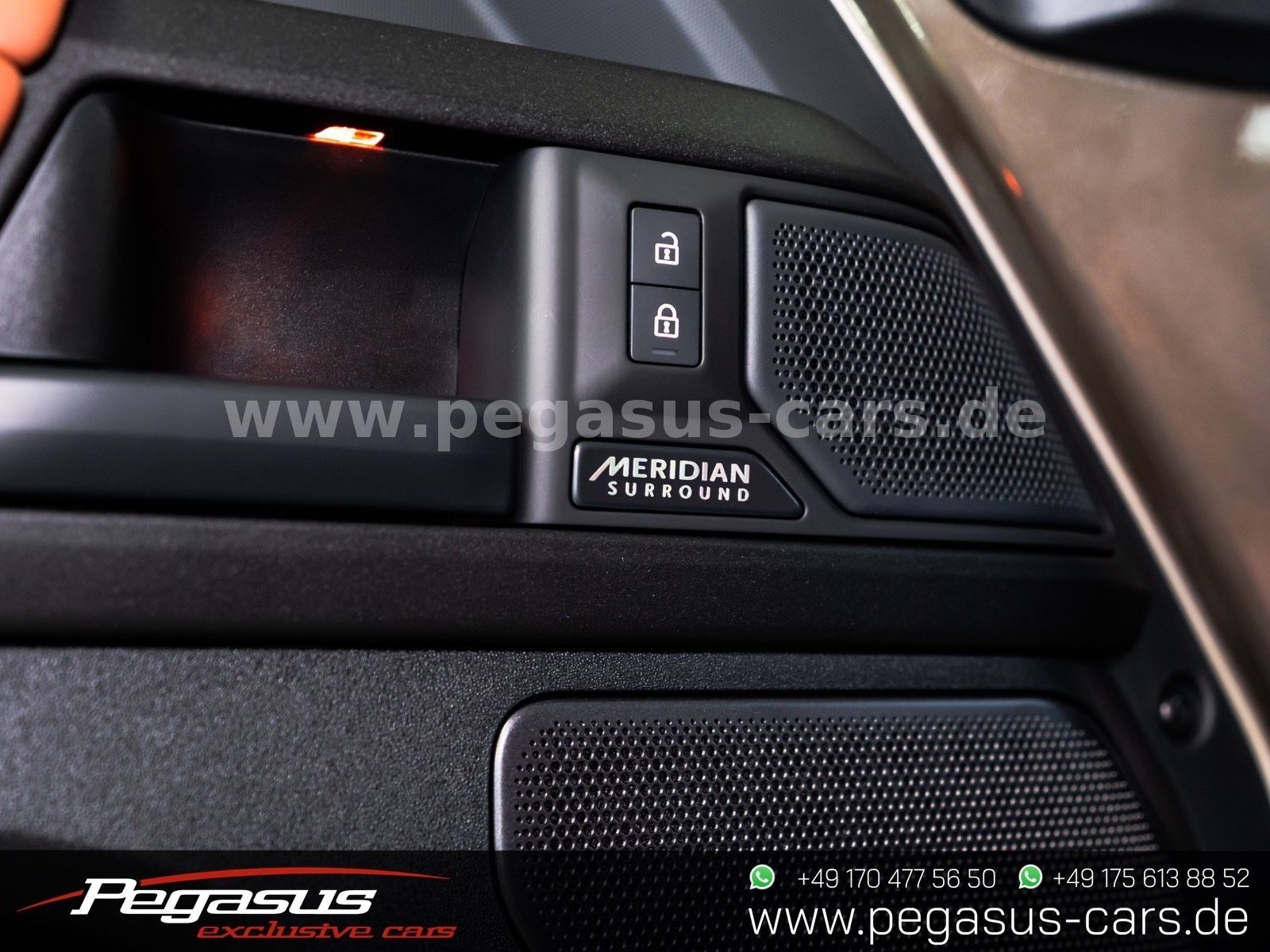 LAND ROVER Defender - 30