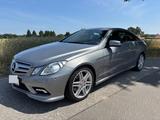Mercedes-Benz E 350 Coupé CGI BlueEFFICIENCY AMG Line - Mercedes-Benz E 350: Coupé, Cgi