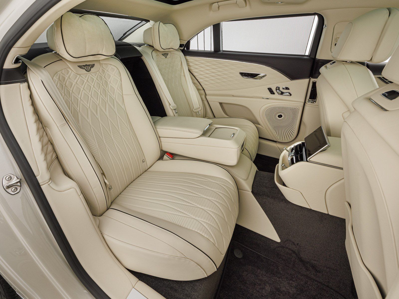 Bentley Flying Spur V8 / First Edition foto 25