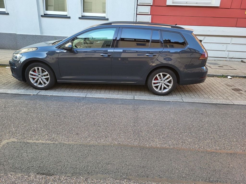 Image of Volkswagen Golf