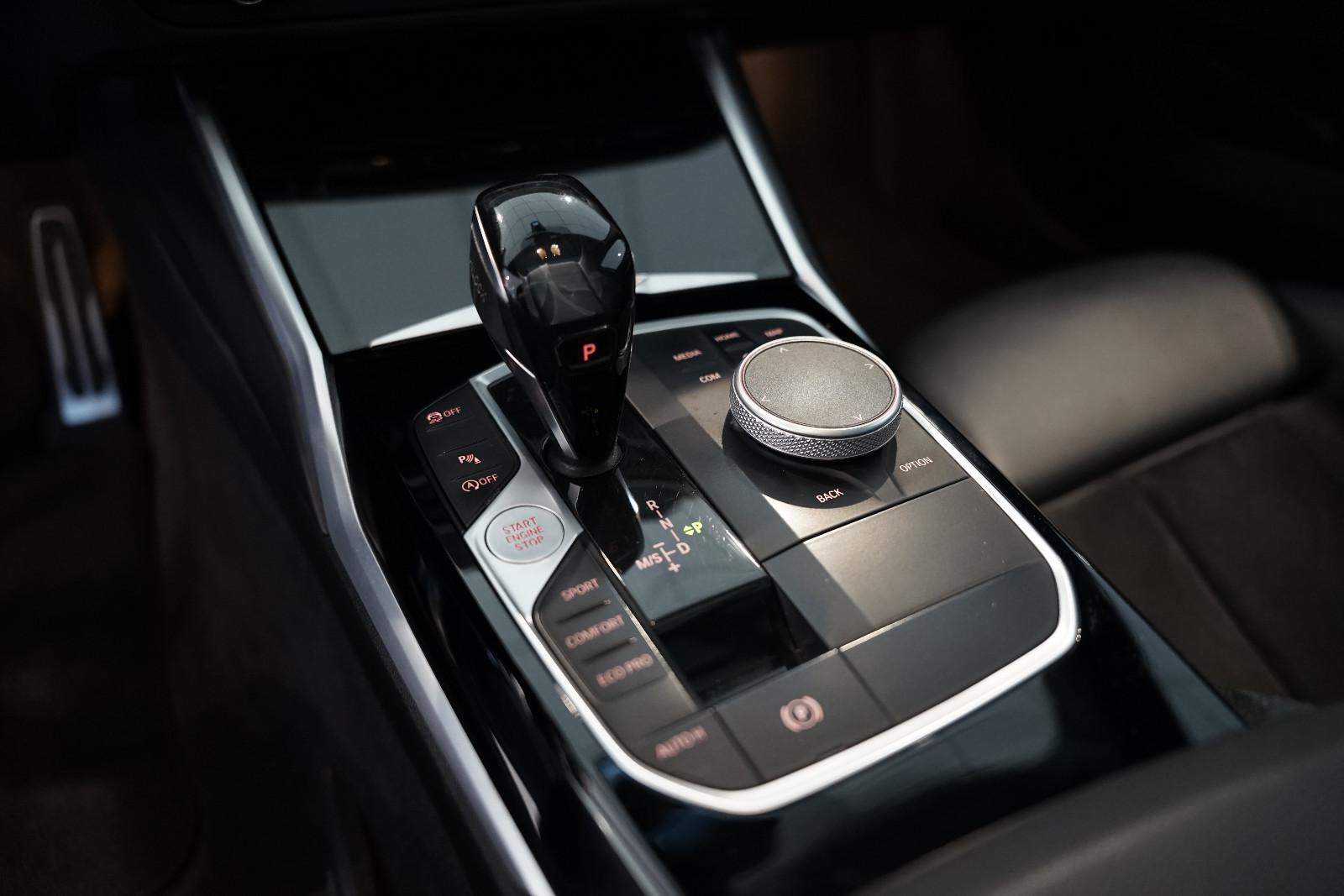 BMW M340i Touring xDrive | Laser | Pano | HuD | 19