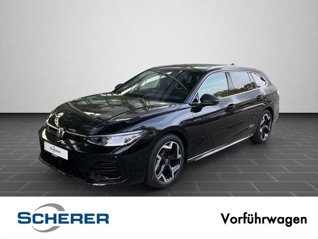 VW Passat R-Line 2.0 TDI Head/IQDrive/AHK uvm.
