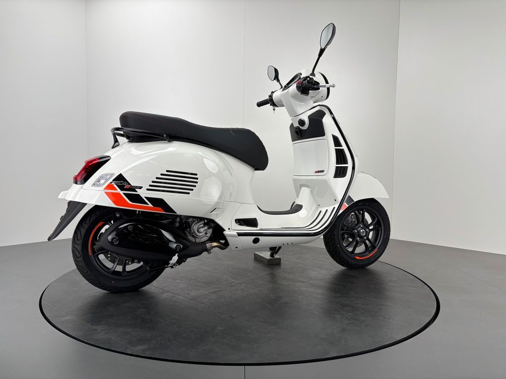 Fahrzeugabbildung Vespa GTS 310 SuperSport E5+ *NEUFAHRZEUG