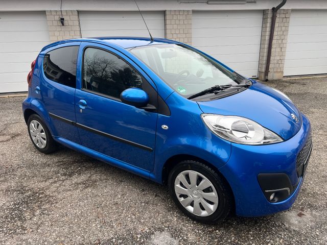 Peugeot 107 Active 1.Hd unffrei S-Heft orig. 20tkm! 8-fa