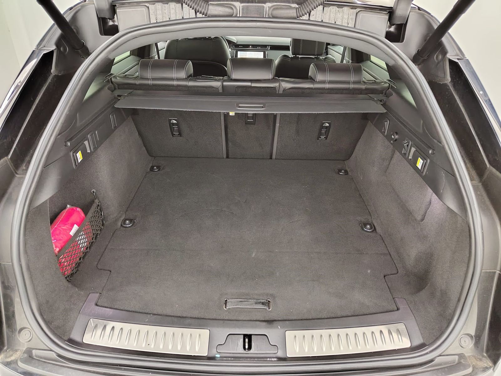 LAND ROVER Range Rover Velar  P400e S Pano Winter Black – Bild 10